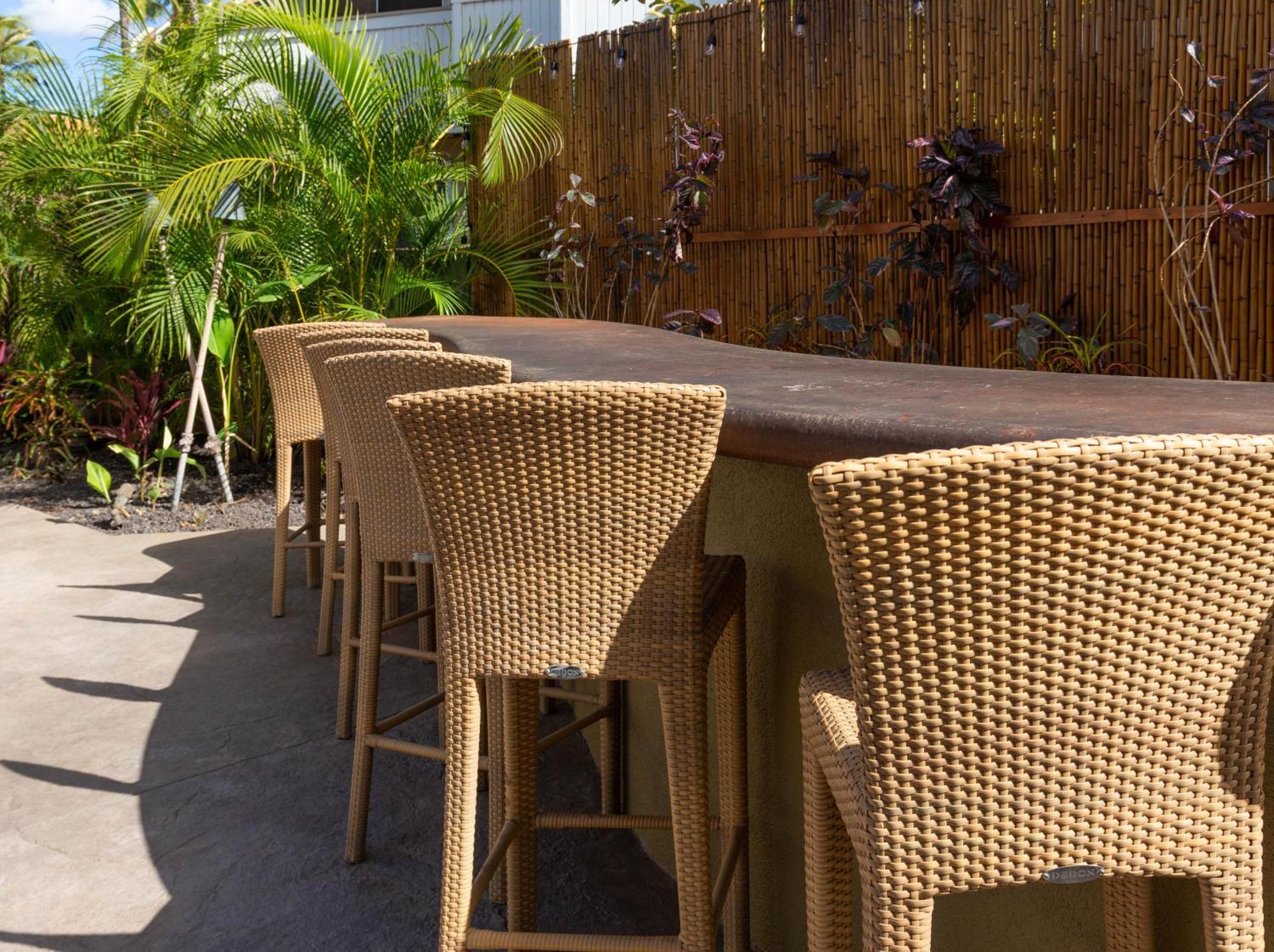 Plumeria Suite, 2-Bedrooms, Sleeps 6, Pool & Bbq, Pre-Renovation Summer Sale Kihei Exteriér fotografie